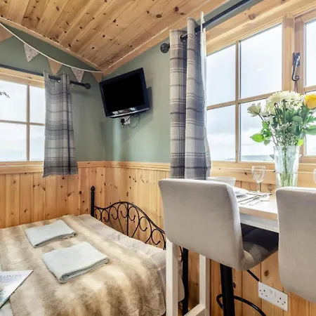 1 Bed In Keswick Oc-c33119 *